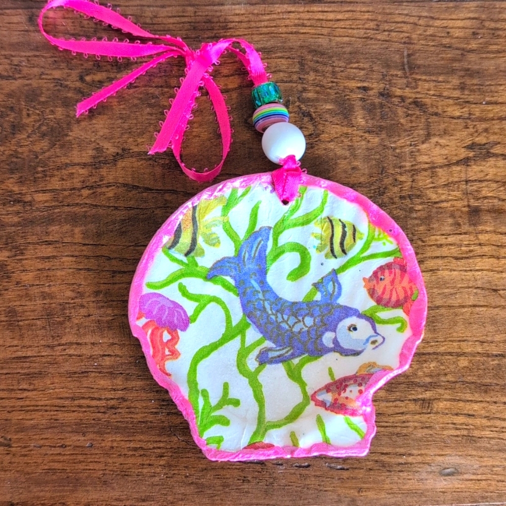 Koi fish scallop shell ornament